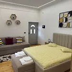 Kadena Πανσιόν Τεπελένι